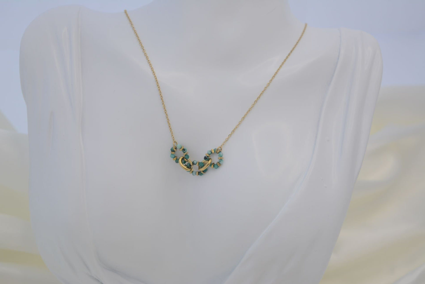 Collier Yvette