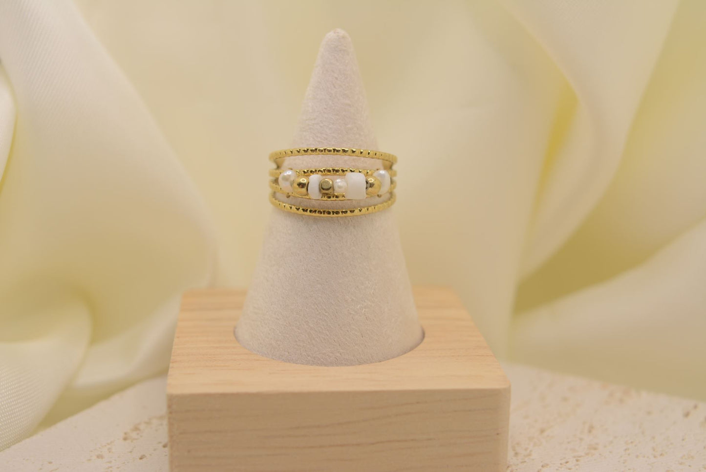 Lory ring